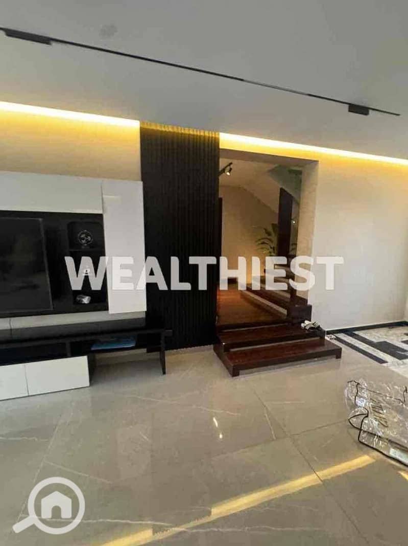 7 e7c24afa-5dd4-46f3-b292-a437675ad16d. jpg