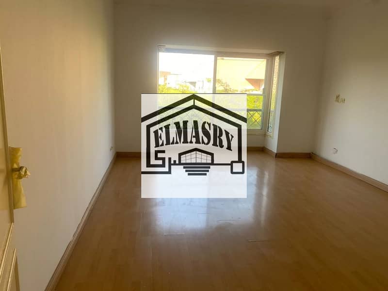 10 d5cbbaab-0b02-4756-a400-a8c8d09993db. jpg