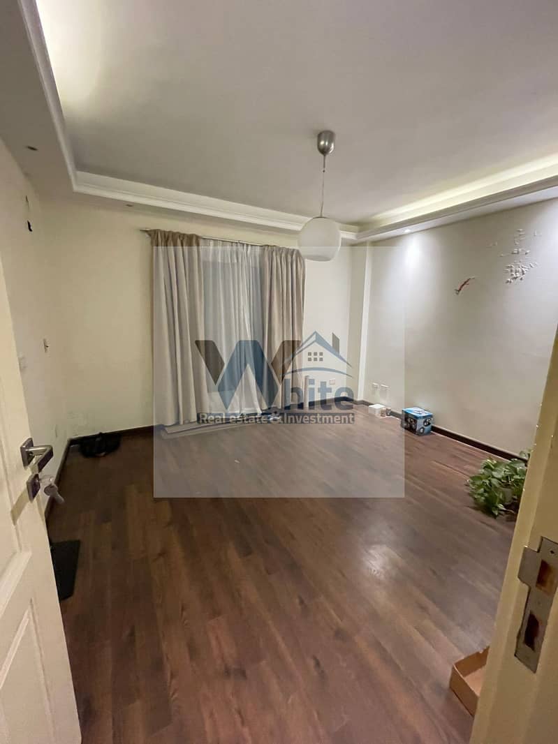 8 591337388_122206449512487400_4830870852884911762_n. jpg