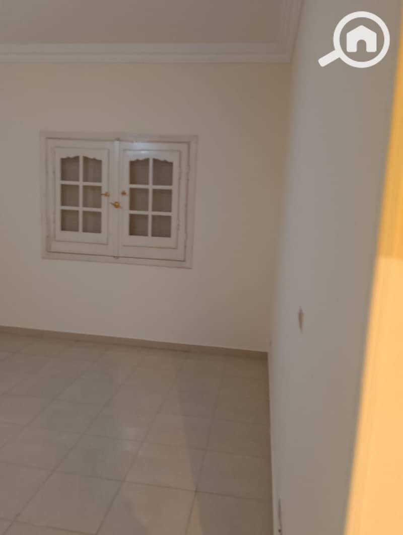 5 WhatsApp Image 2025-12-01 at 16.32. 37_e6673eb5. jpg