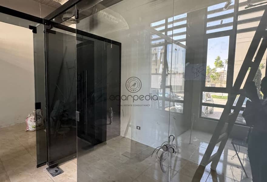 6 a43d464c-24e1-4b5a-bc30-5985d36794c5. jpg