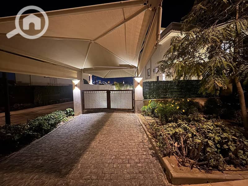 5 767ab647-26d2-4770-b13a-899b18c85cbb. jpeg