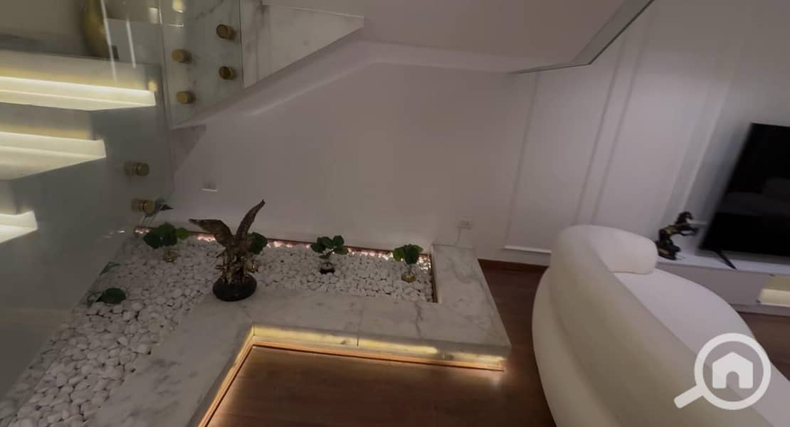 16 a98abc44-1a66-4f28-8f3a-103417af089f. jpeg