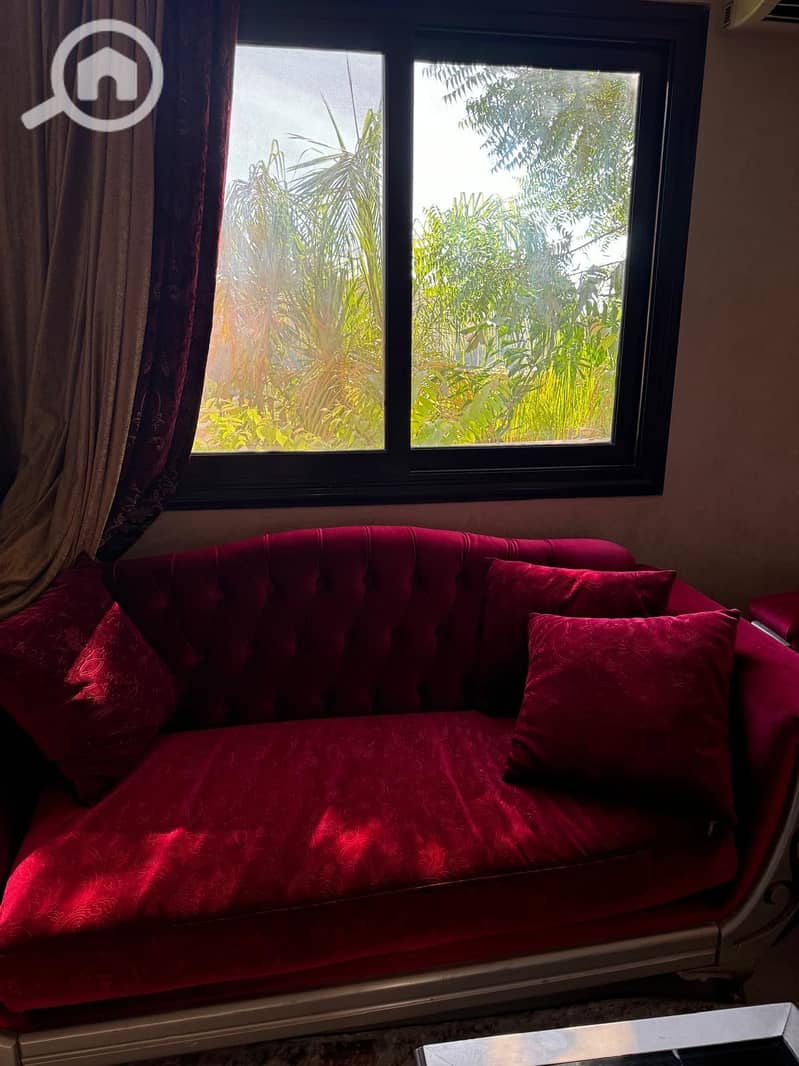 10 be61d7b8-0ad7-4c1f-a2bb-b7aa580f61c4. jpeg