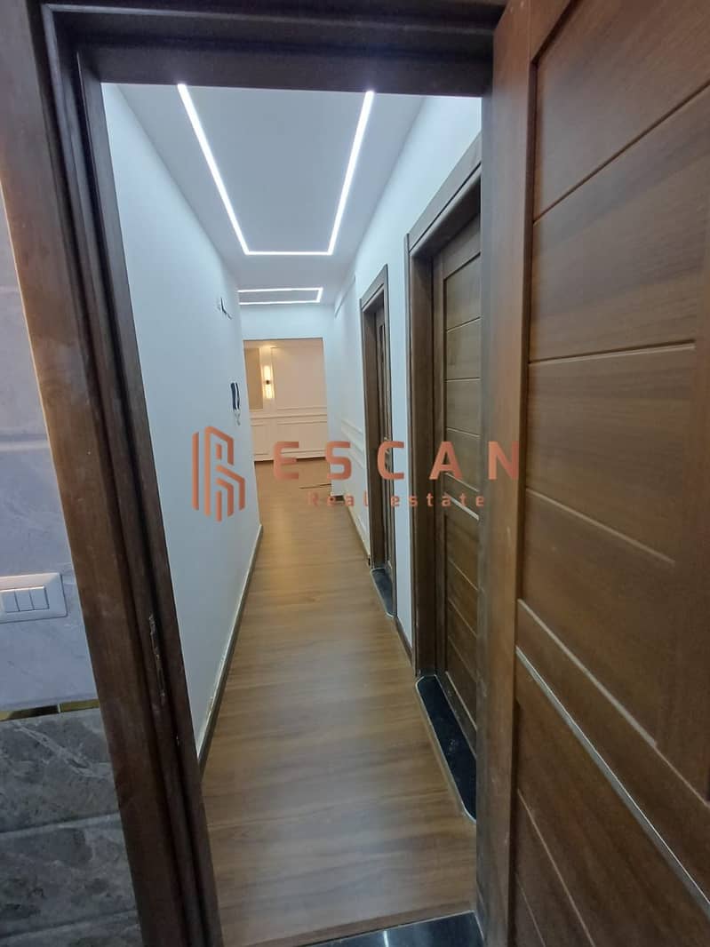 10 U322090 (35). jpg