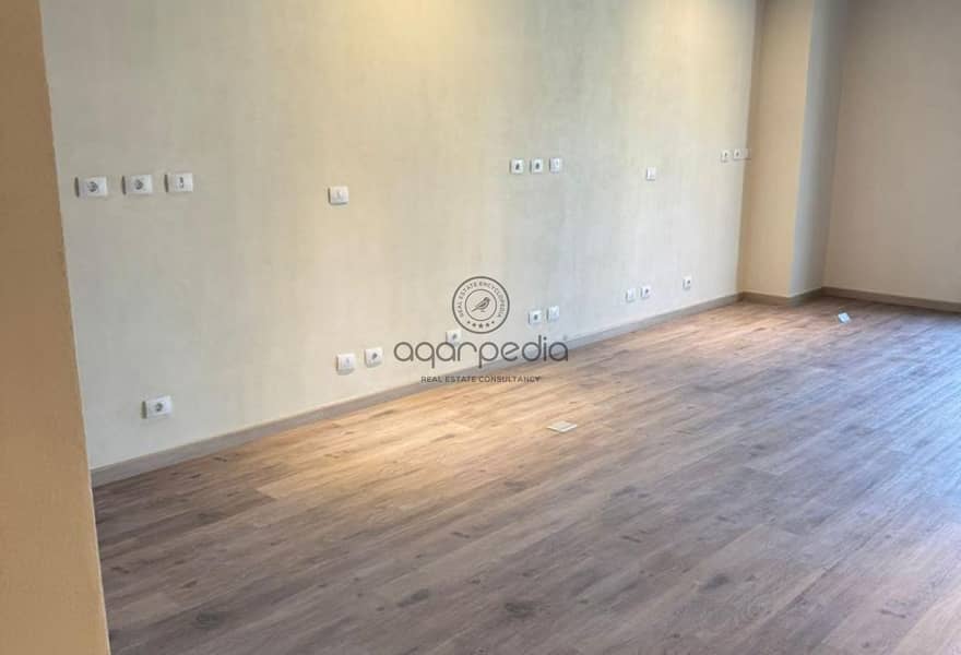 9 49068130-fc24-4fd5-84af-2ce70b5fa7f6. jpg