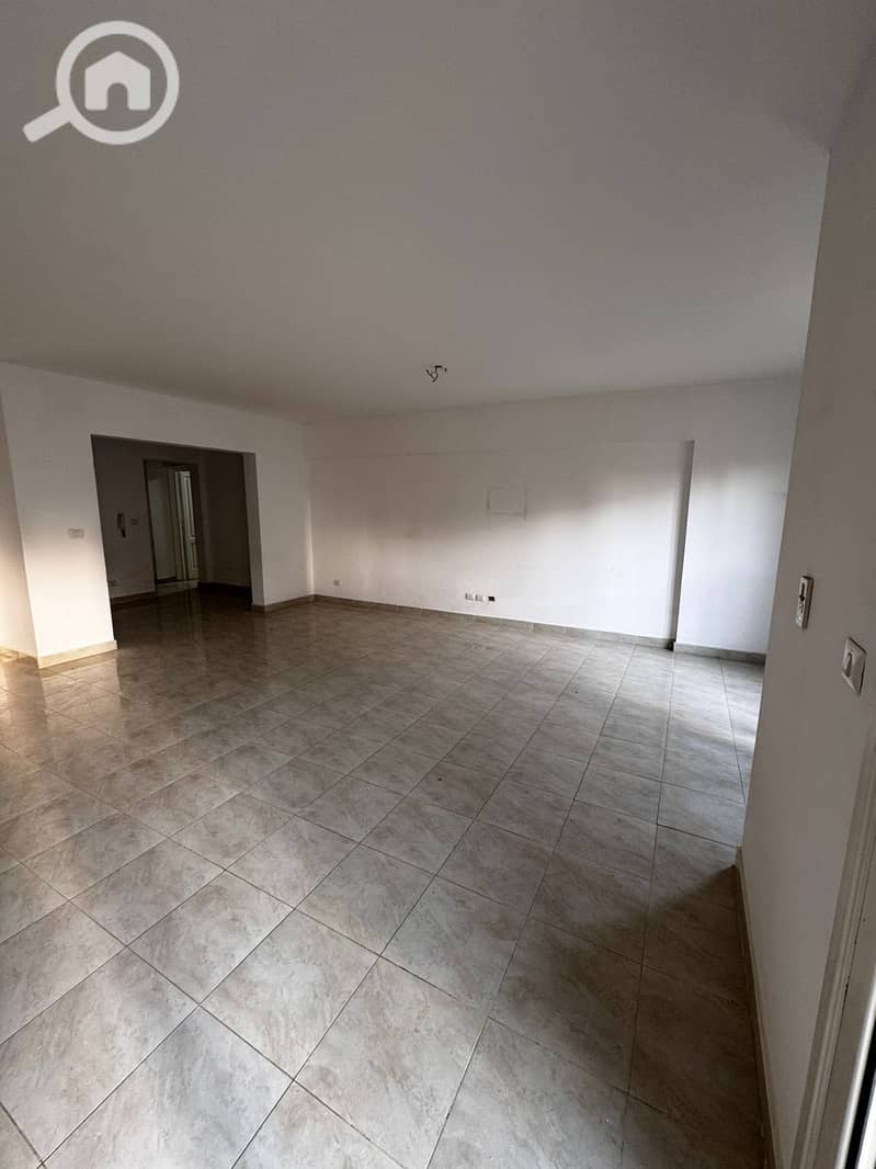 5 WhatsApp Image 2025-09-22 at 2.32. 17 PM. jpeg