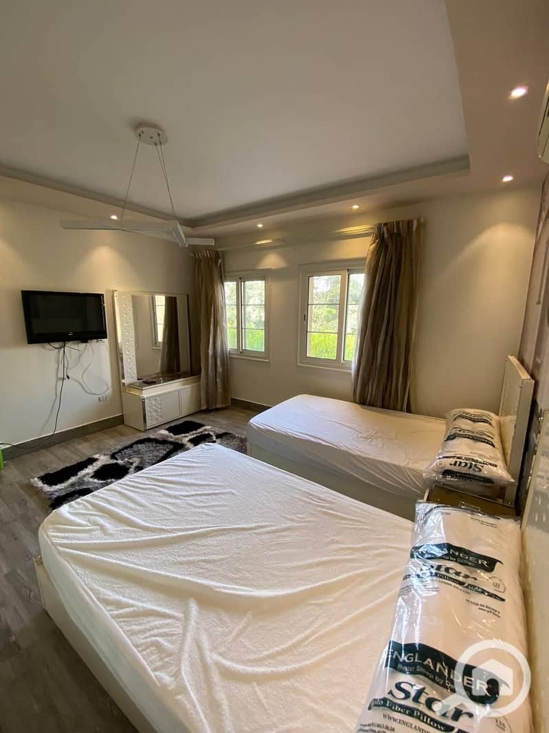 4 WhatsApp Image 2025-12-01 at 17.01. 57 (1). jpeg