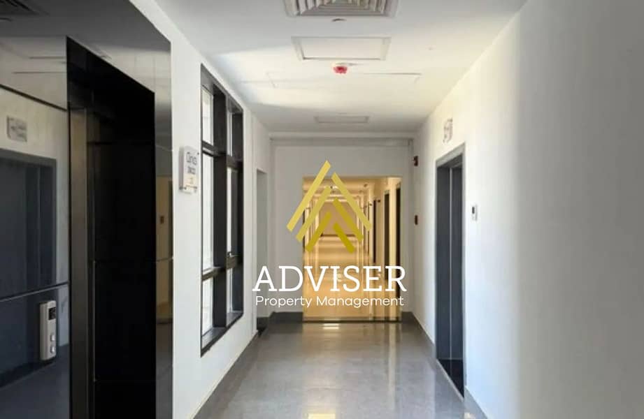 8 8284969-cb615o. jpg