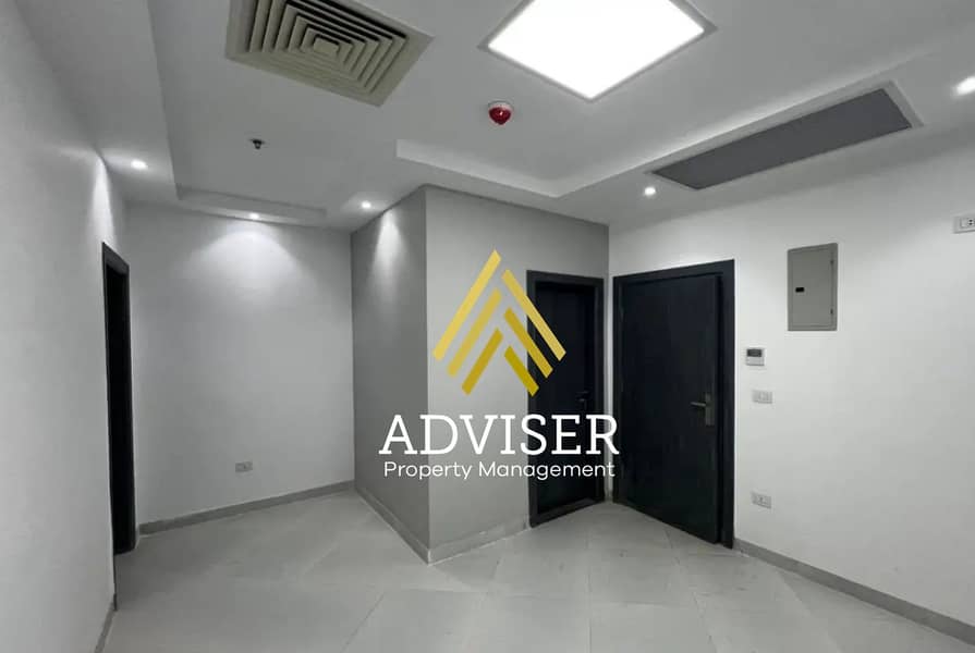 10 8285083-2096bo. jpg