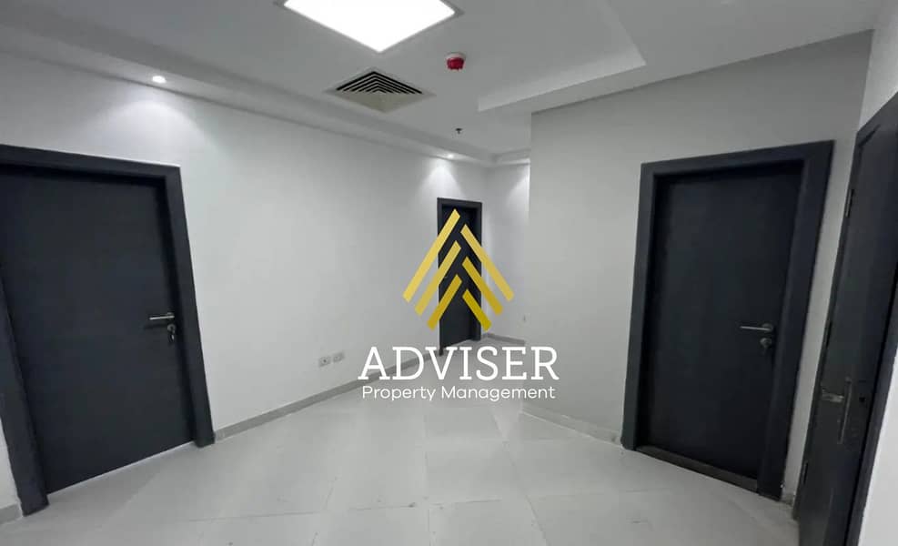 12 8285083-e7a5co. jpg