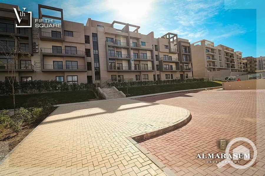 24 fifth square4. jpg