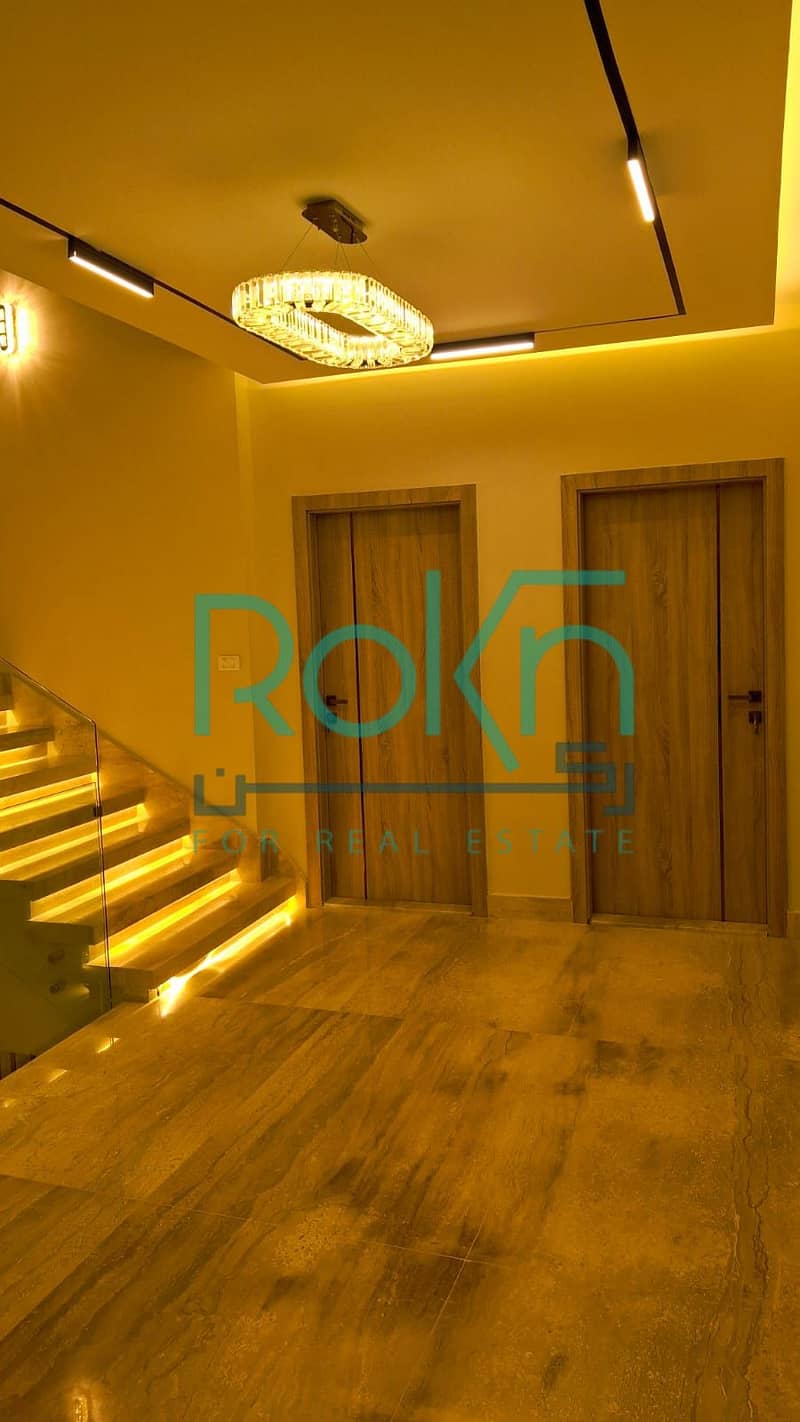 5 WhatsApp Image 2025-12-01 at 16.19. 12 (1). jpeg