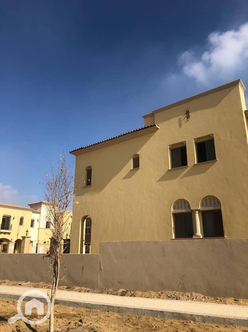 2 913d2e9a-2f7d-40ca-9ca3-92d2ec4739a5. jpeg