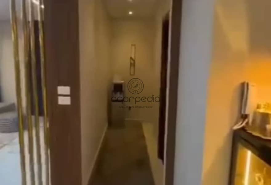 6 53e47061-6e02-4525-a8e9-c1a7b03aa6a0. jpg