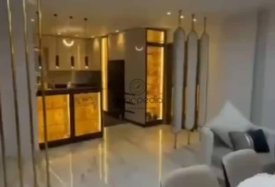 9 d7f5b29b-fb63-4784-b05c-67f28e80254c. jpg