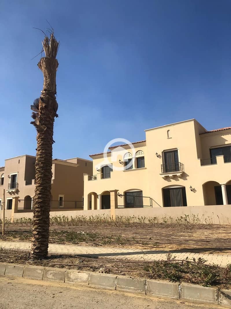 2 2aa83524-271b-4671-b16b-e81063f58f2c. jpeg