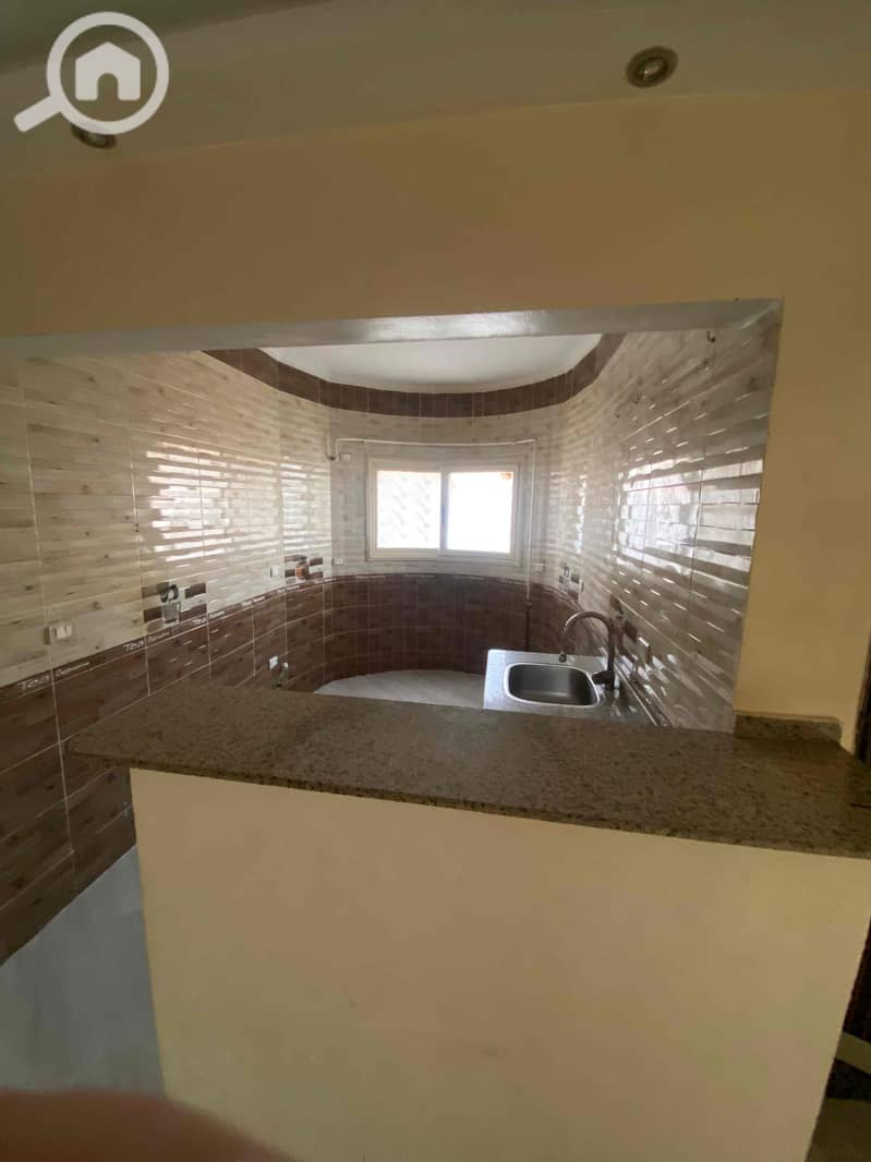 8 701e0c23-0f14-4878-9c80-108e3247bedc. jpg