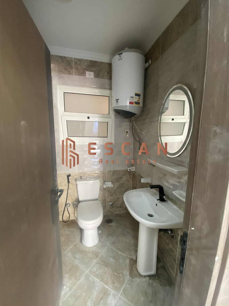 11 U322778 (11). jpg