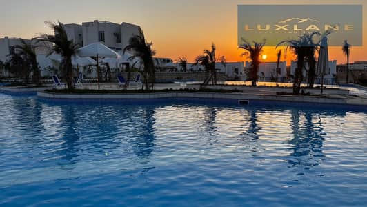 شاليه 2 غرفة نوم للبيع في الساحل الشمالي، مطروح - WhatsApp Image 2025-07-03 at 4.45. 43 AM (1). jpeg