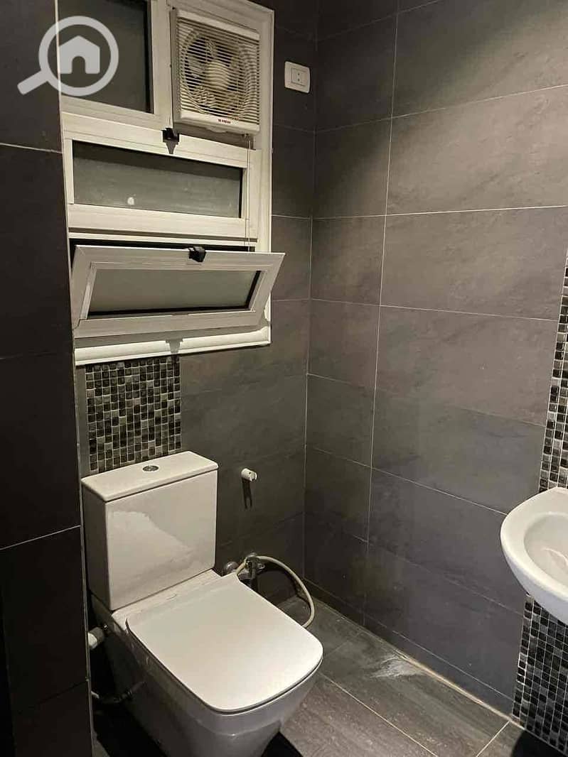 8 7b6faf06-aaaa-423a-9101-6642757f4b00. jpg