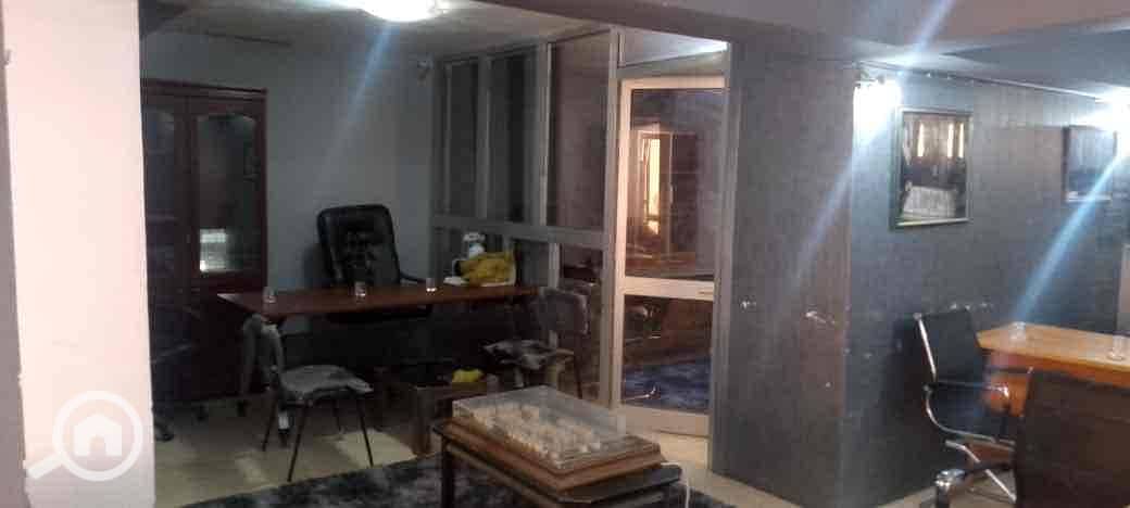 6 ea0562c8-e8ed-4a2f-bc69-ec25be0d9e04. jpg