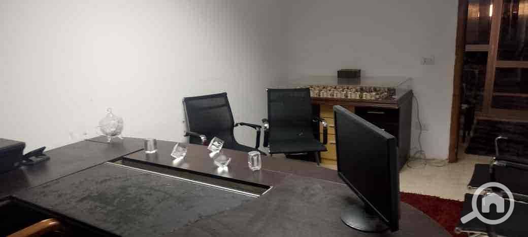 10 847f096d-785b-42db-a0fb-a06b1edf6ef8. jpg