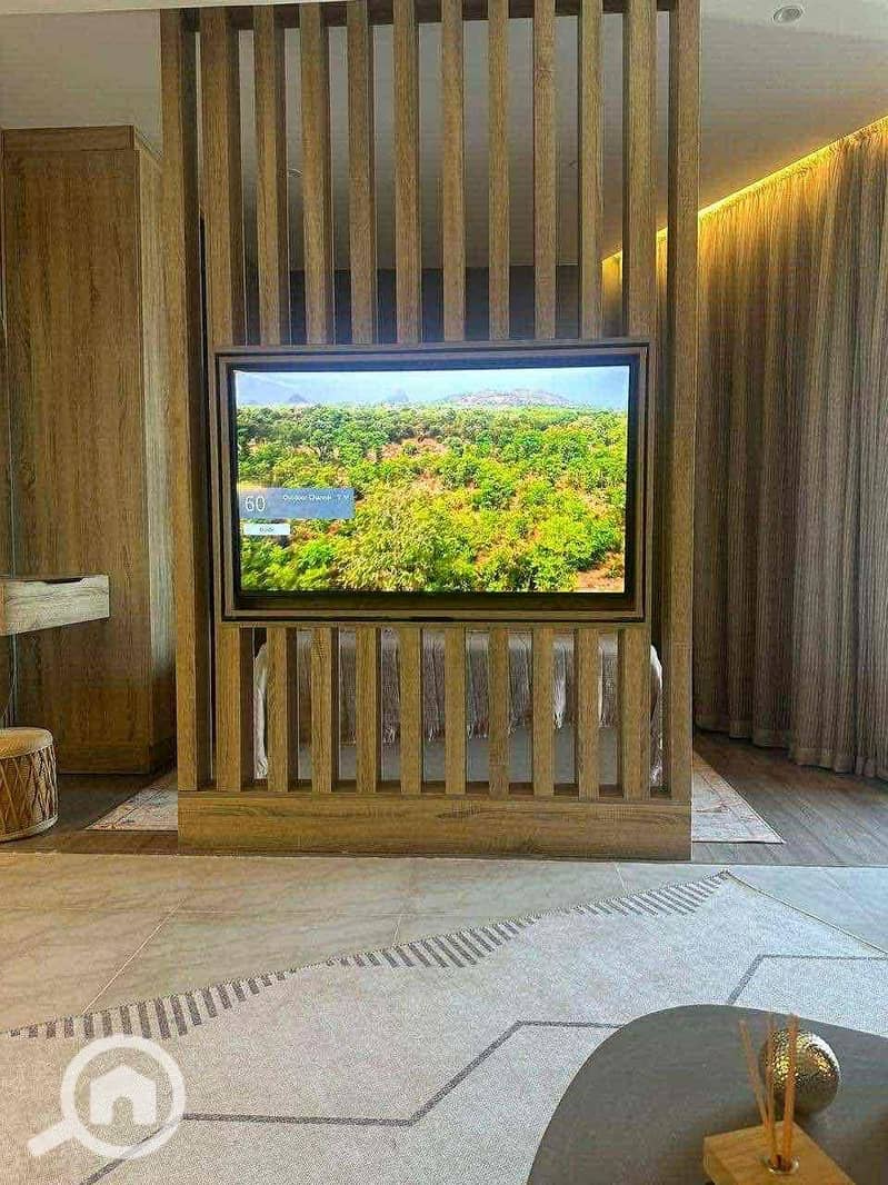 9 e059421f-eb41-44c7-add8-9fa87735fb24. jpg