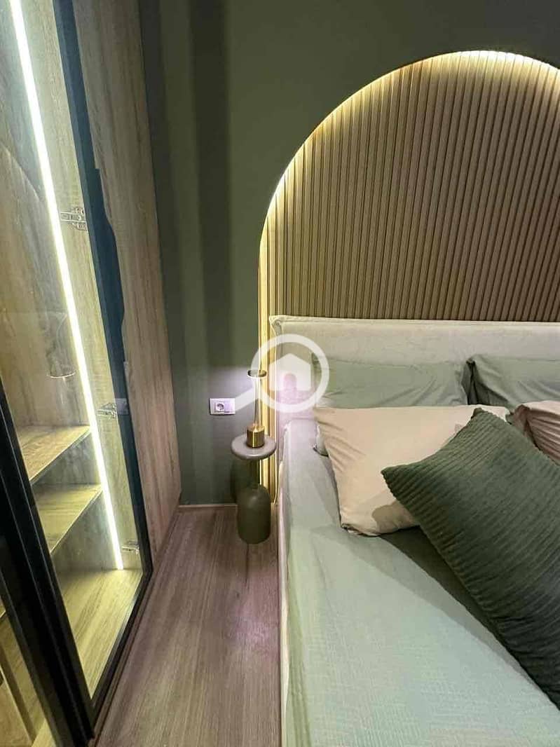 10 0a5d756d-94ef-48d8-ba6e-b85980c779ca. jpg