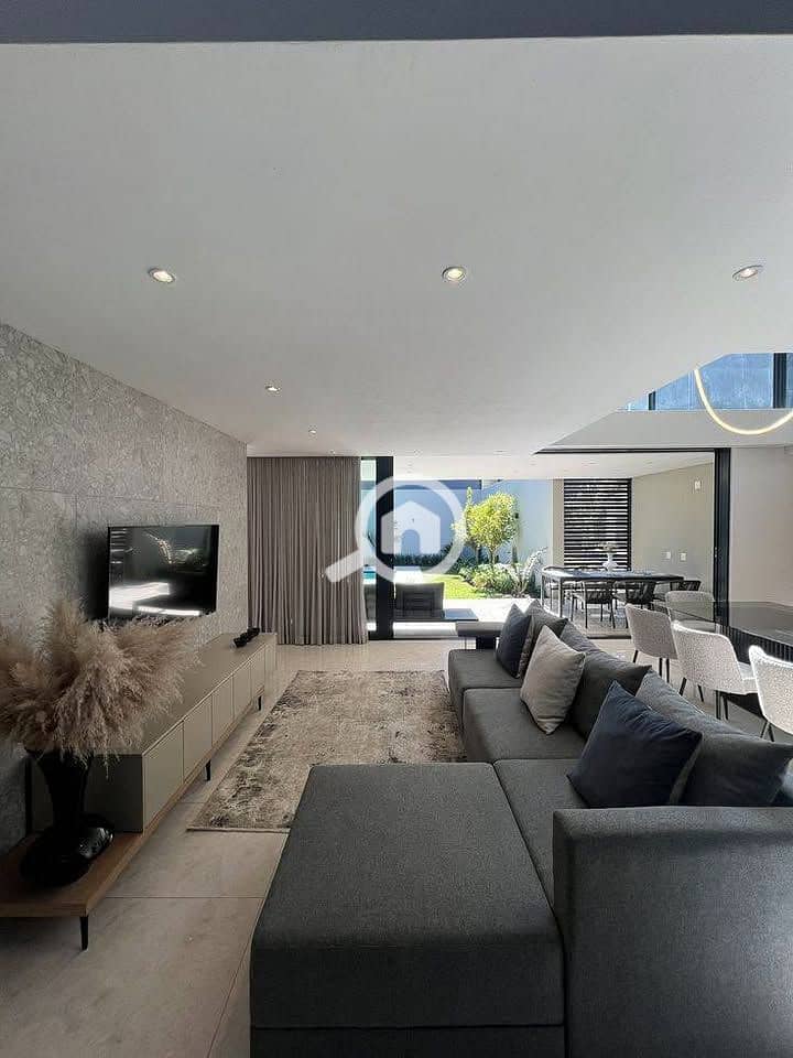 6 590540284_122153573114864158_7669068465988151130_n. jpg