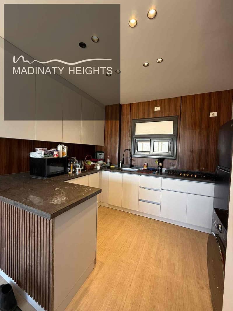 2 a95076b8-9d3d-49fe-90f6-abd4dc41b390. jpg