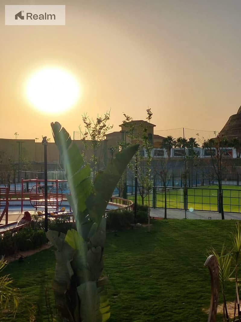 4 dc30f484-d590-4803-8e85-703570279d0c. jpg