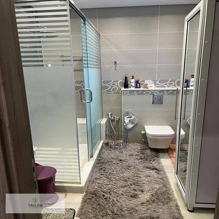 12 f7cc0913-4a3c-400b-bb83-567aec96de3b. jpg