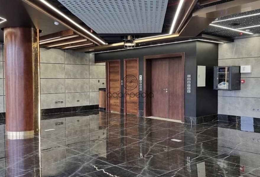 10 c1525ea5-a62f-43d5-8787-9bd30c9de6f1. jpg