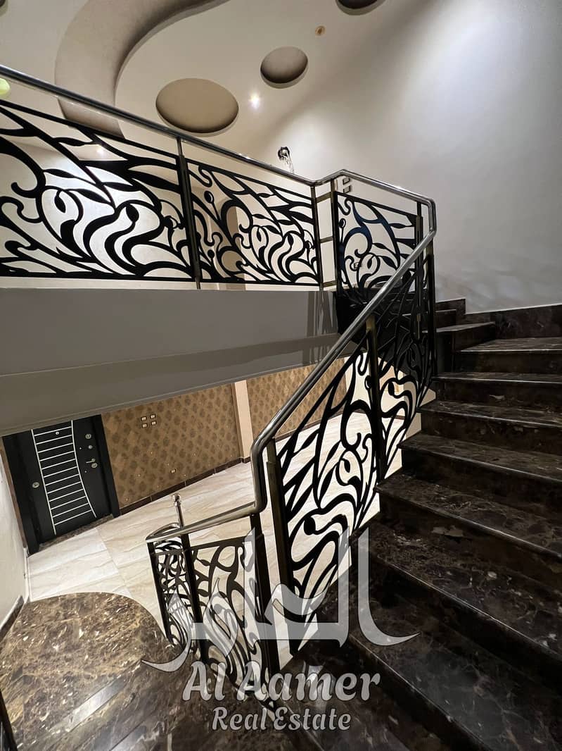 6 WhatsApp Image 2025-11-30 at 22.32. 50_17952e37. jpg