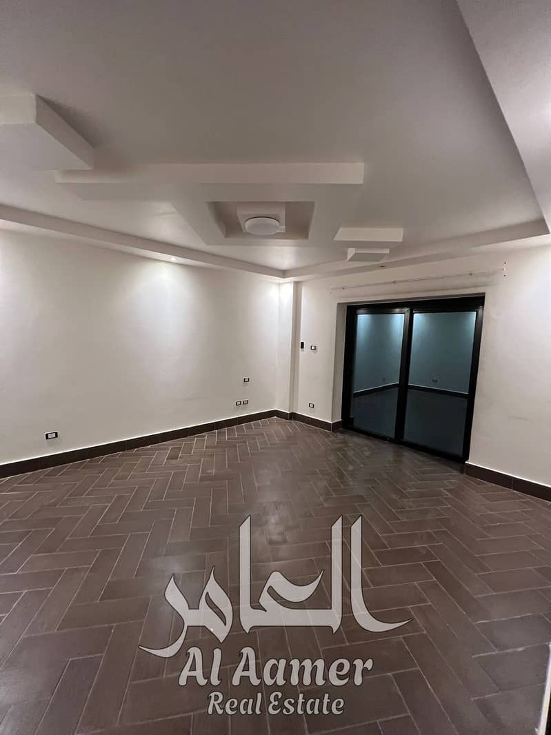 12 WhatsApp Image 2025-11-30 at 22.32. 51_9267b967. jpg