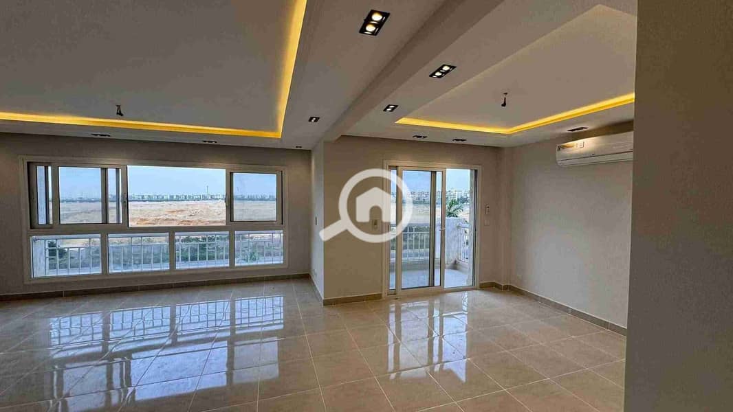 2 FB_IMG_1764512353795. jpg