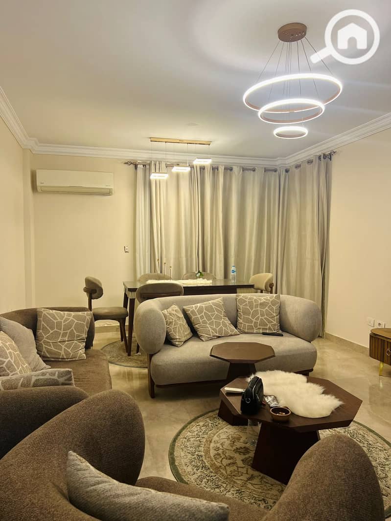 4 8a948d3b-3931-4616-8acb-c3f1e6729505. jpeg