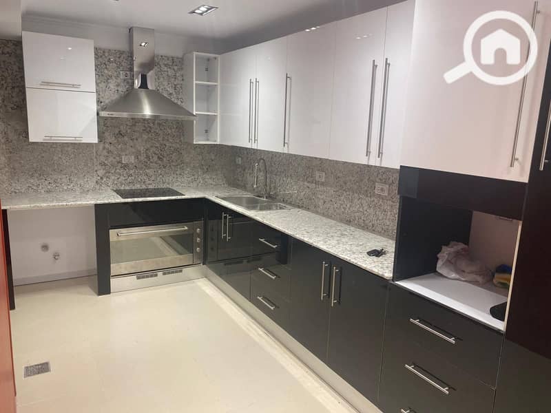 6 d1a8713d-39a8-42c4-a2df-aa228a4d3ba8. jpg