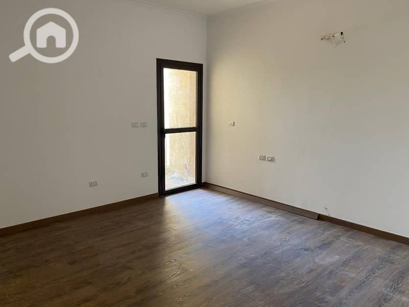 7 aff50b52-2046-498b-826e-f3461b0f849c. jpg