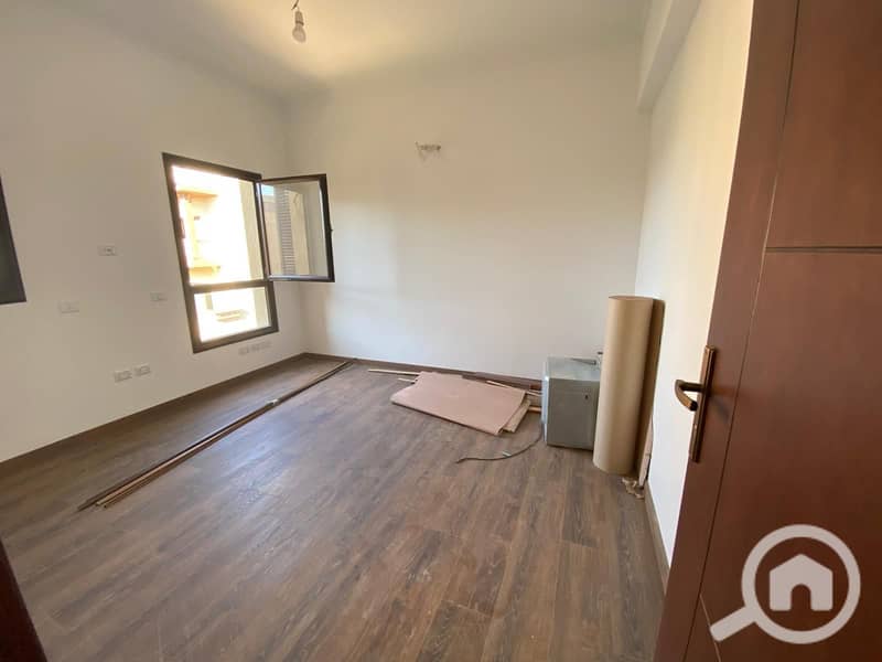 9 f9e1887e-1fa8-4889-b739-df0f1bedb4b6. jpg