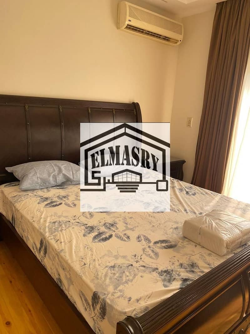 24 e6c447dc-cf05-43c3-8245-a5d22f8019aa. jpg