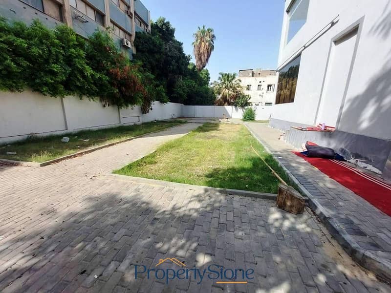 10 WhatsApp Image 2025-11-25 at 4.15. 39 PM (3). jpeg