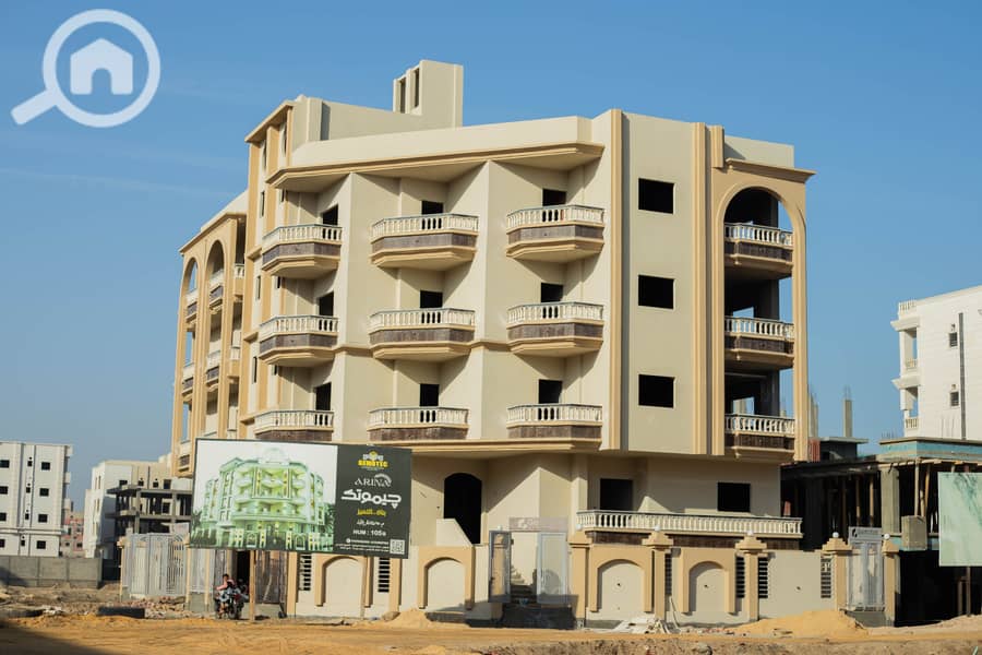 3 IMG_8053-Enhanced-NR. jpg