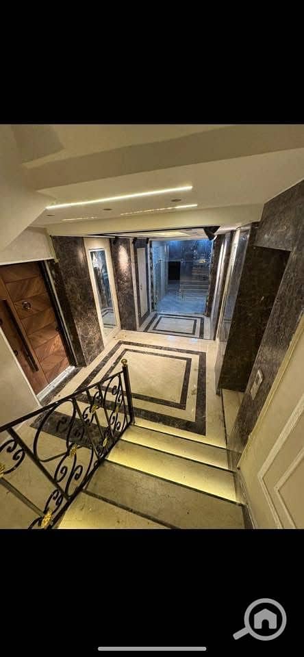 4 35b3d155-8bb4-41dd-8b5b-318b3327a30e. jpg