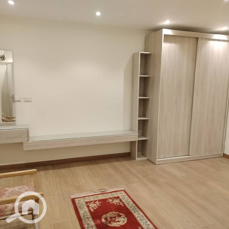 18 4dfb7641-2300-452c-9ad4-a410766d886c. jpeg