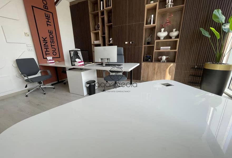 4 54f34fc4-7ab2-4f72-8a57-84bca4ffca80. jpg