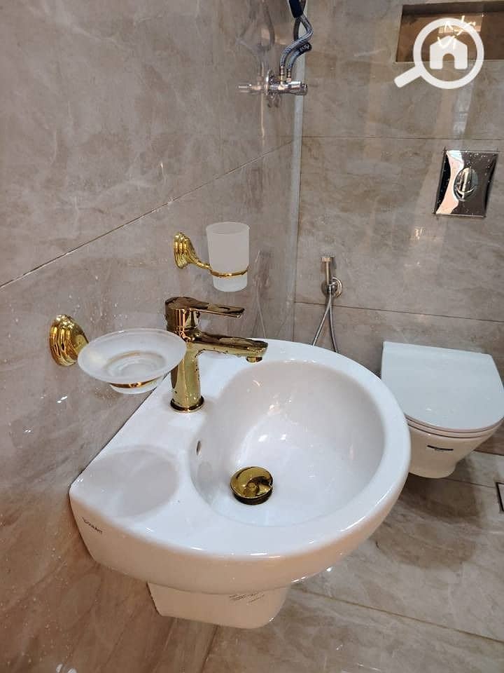 6 WhatsApp Image 2025-12-01 at 11.59. 52 AM (2). jpeg