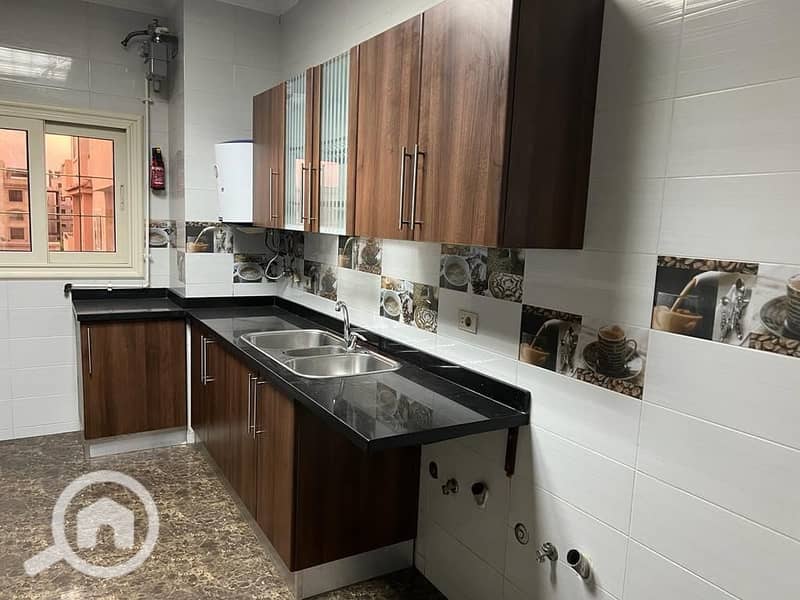 6 382a4d92-5733-4378-873d-e3979fa22b79. jpg