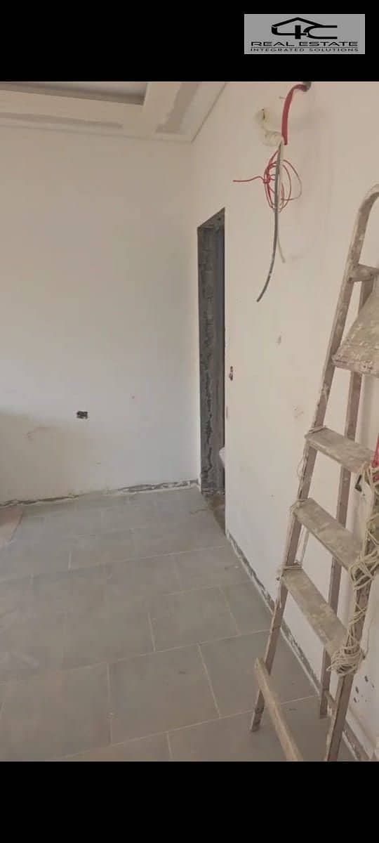 4 WhatsApp Image 2025-12-01 at 17.31. 15 (1). jpeg